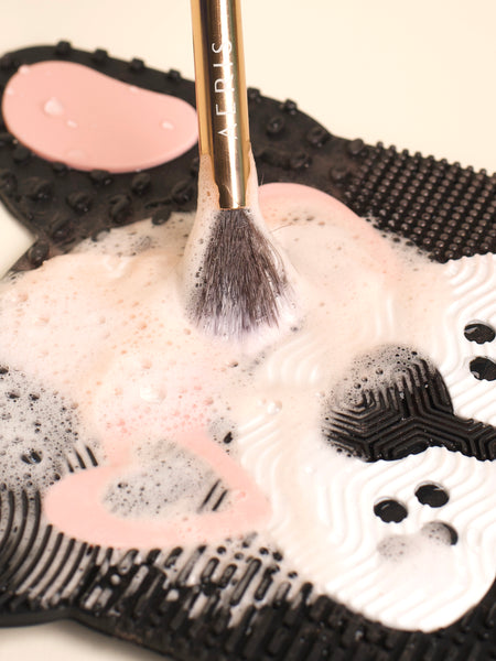 Frenchie Brush Cleansing Pad